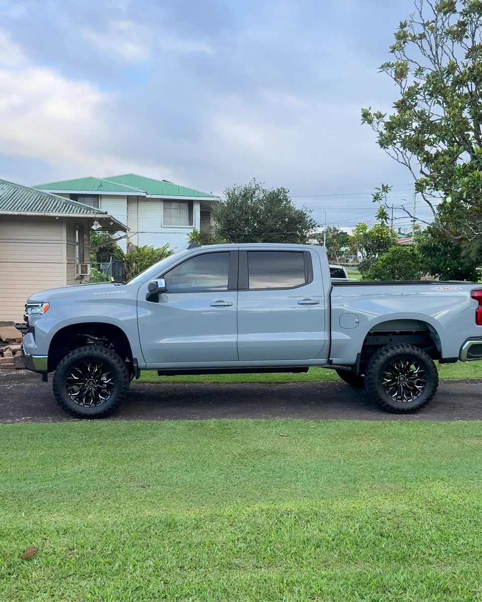 Ceramic-coated Silverado side view